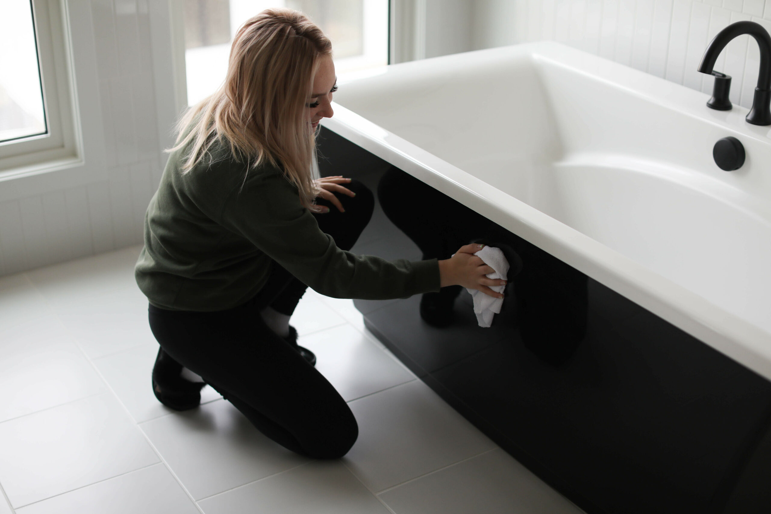 Bathroom Cleaning Secrets From the Pros